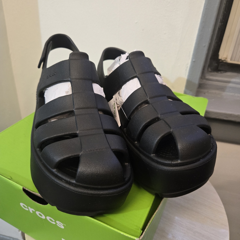 CROCS Black Strappy Sandals